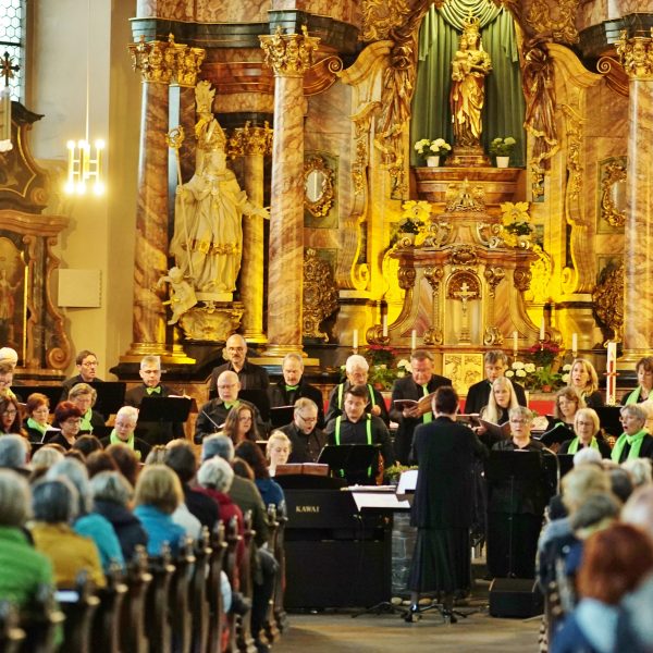 Voice Control Auftritt in der Klosterkirche Frauenberg Ethno-Mass for Peace